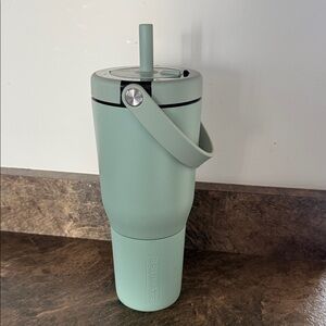 BrüMate Mint Green Water Bottle